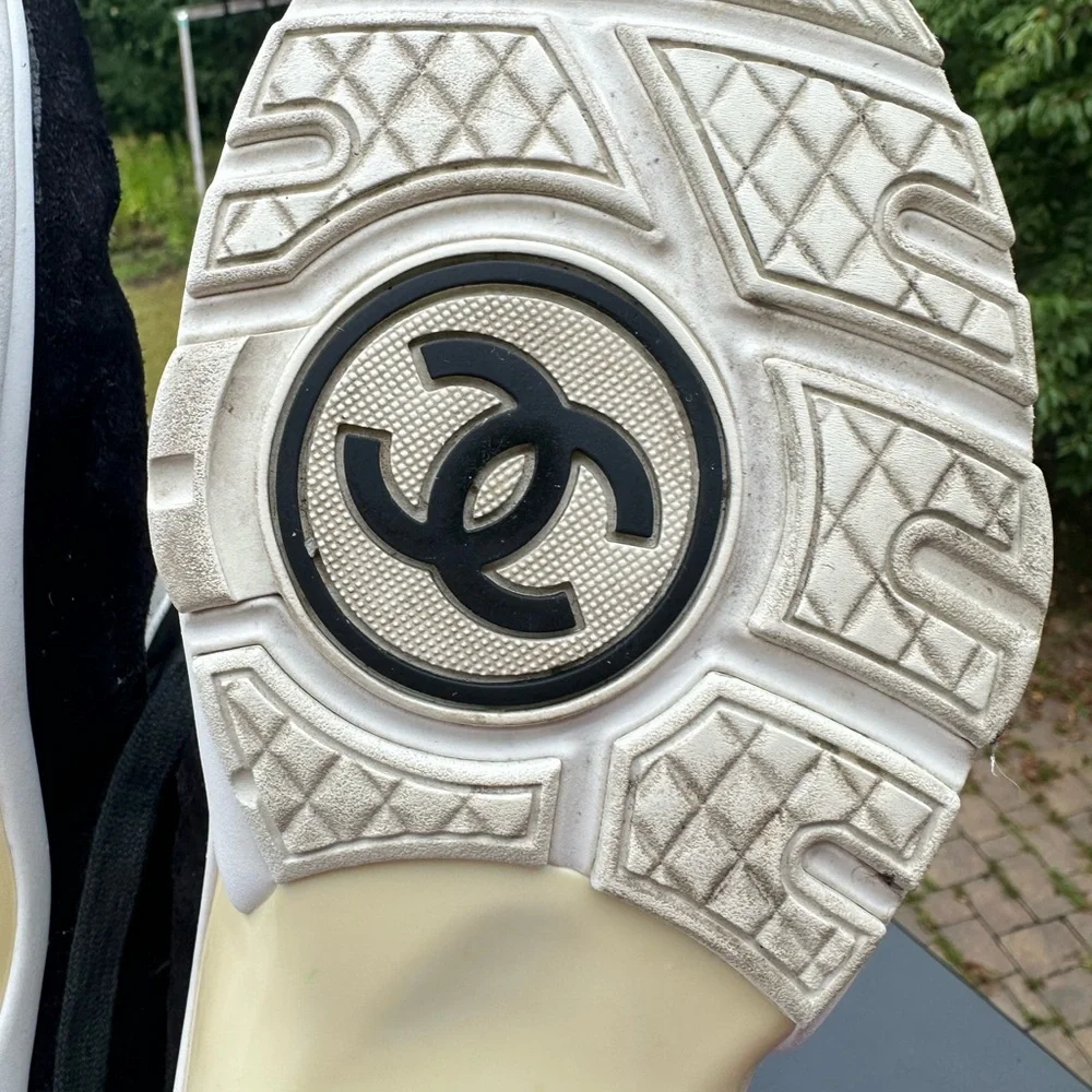CHANEL Sneakers Size 39 - Picture 6 of 15